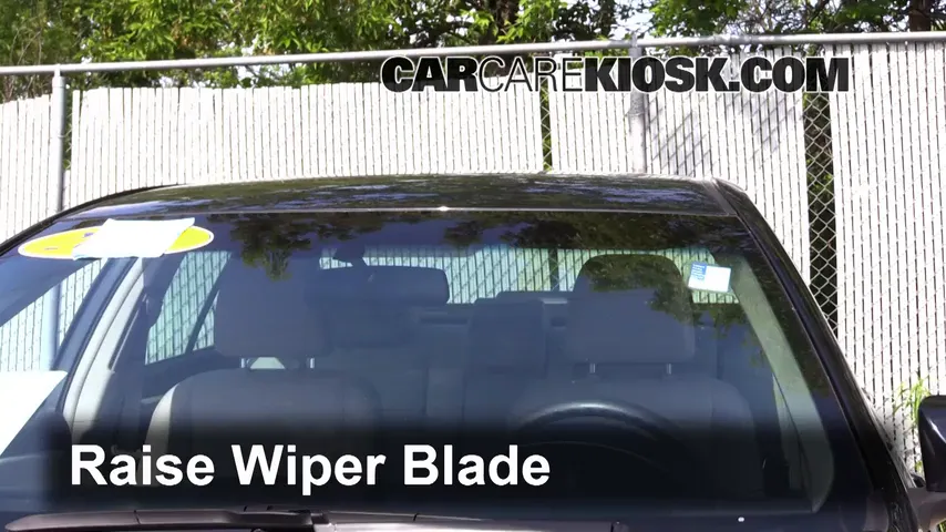 2016 Toyota Camry Hybrid LE 2.5L 4 Cyl. Windshield Wiper Blade (Front) Replace Wiper Blades